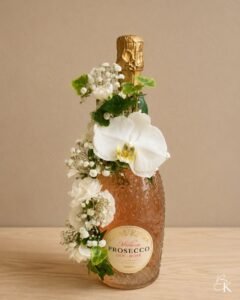 pullokoriste-valkoinen-orkidea-neilikka-harso-kuohuva
