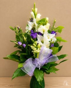 surukimppu-valkoinen-gladiolus-leijonankita-sininen-eustoma