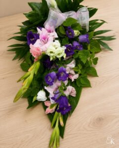 surukimppu-violetti-maariankello-vaaleanpunainen-miekkalilja-valkoinen-eustoma