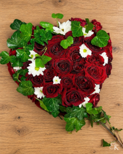 surulait_sydan_punainen_ruusu_muratti
